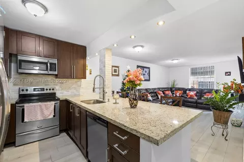 5665 W 20th Ave #101, Hialeah, FL 33012