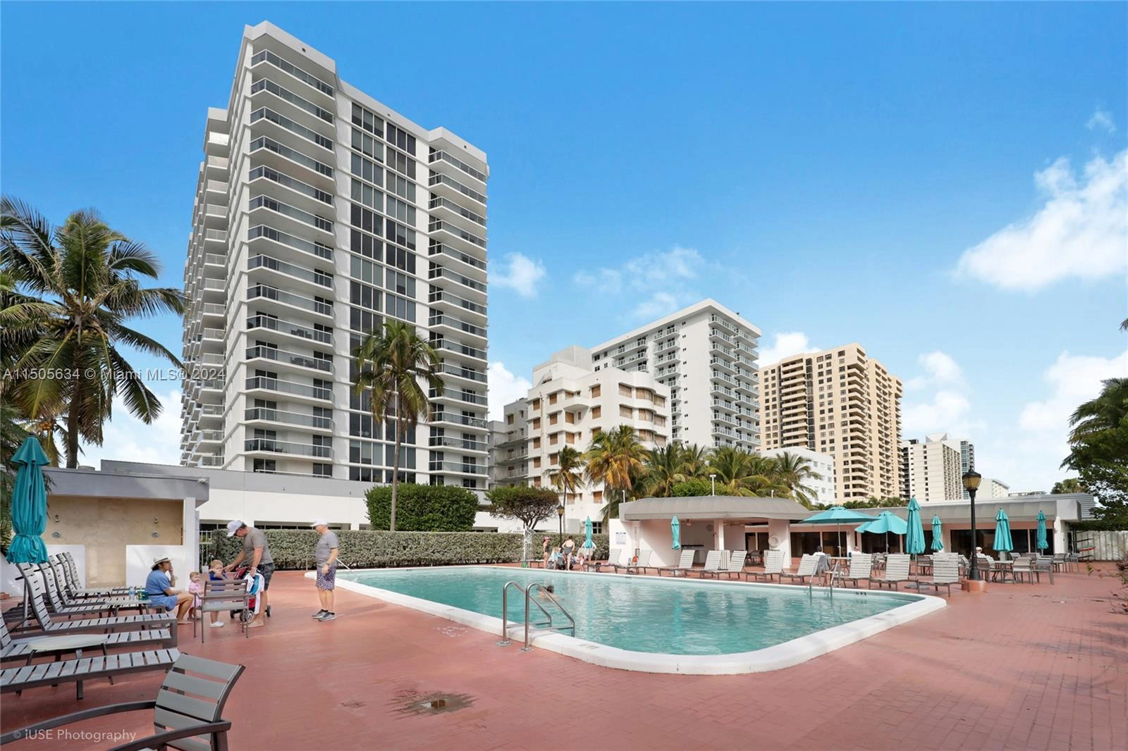 2401 Collins Ave Unit 1109  