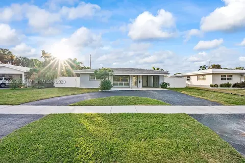 351 SE 1st Ter, Pompano Beach, FL 33060