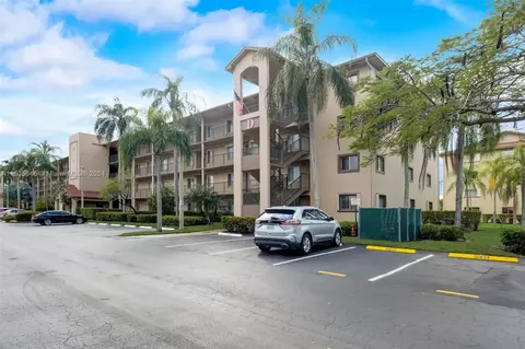 1650 SW 124th Ter #306D, Pembroke Pines, FL 33027