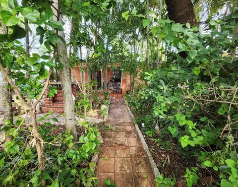 9275 SW 42nd St, Miami, FL 33165