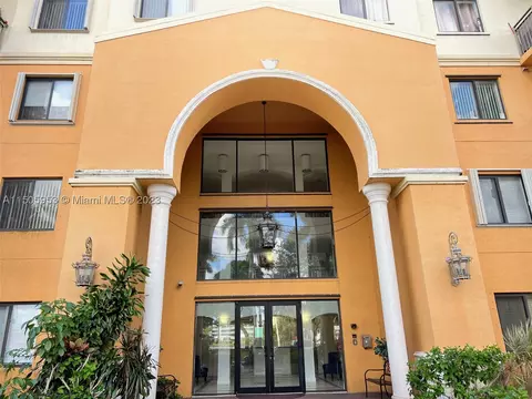 9300 Fontainebleau Blvd #E602, Miami, FL 33172
