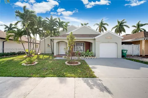 14364 SW 159th Ter, Miami, FL 33177