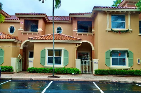 4929 Leeward Ln #3304, Fort Lauderdale, FL 33312