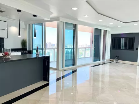 3370 Hidden Bay Dr #2415, Aventura, FL 33180