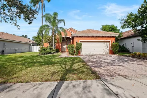19225 SW 25th Ct, Miramar, FL 33029