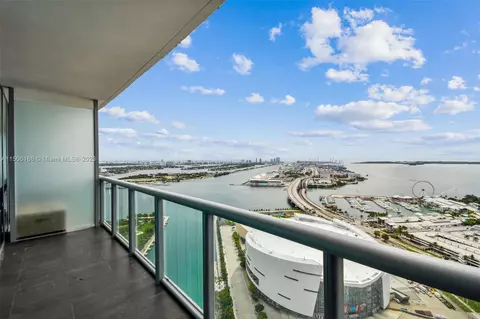 888 Biscayne Blvd #4104, Miami, FL 33132