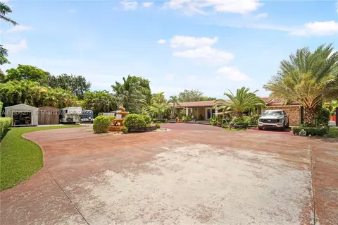 12600 SW 45th St, Miami, FL 33175