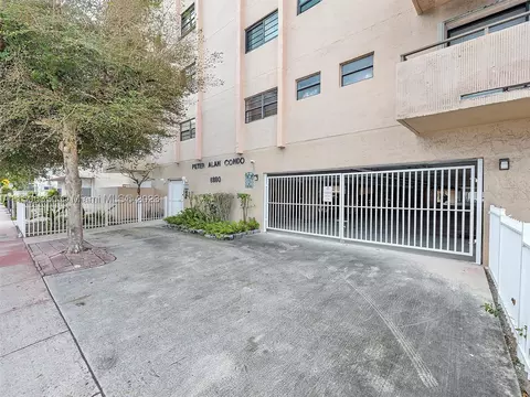 6880 Abbott Ave #402, Miami Beach, FL 33141