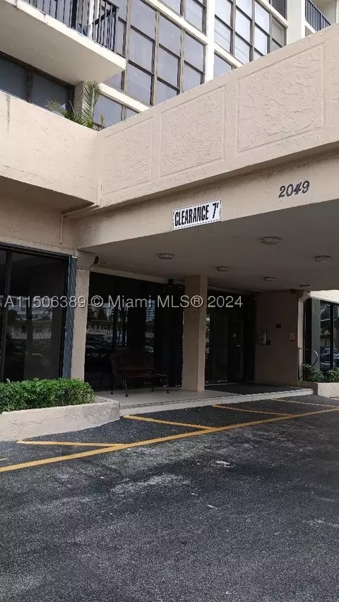 2049 S Ocean Dr #PH6, Hallandale Beach, FL 33009