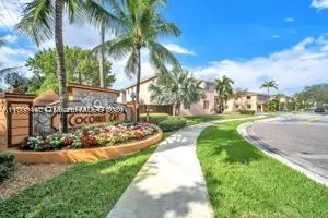 750 NW 206th Ter, Miami Gardens, FL 33169