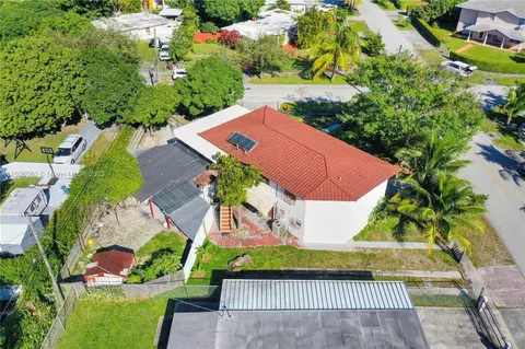 Exterior - 1100 E 8th Ct, Hialeah, FL 33010 photo 9 of 10
