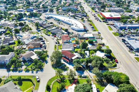 View/Area - 1100 E 8th Ct, Hialeah, FL 33010 photo 1 of 6