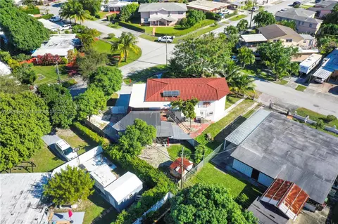 View/Area - 1100 E 8th Ct, Hialeah, FL 33010 photo 4 of 6