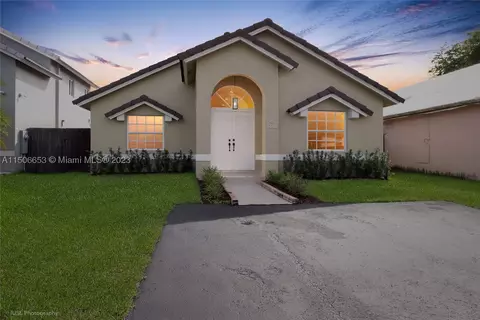 5327 SW 153rd Ave, Miami, FL 33185