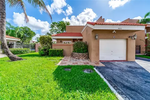 1600 SW 120th Ave #1600, Pembroke Pines, FL 33025
