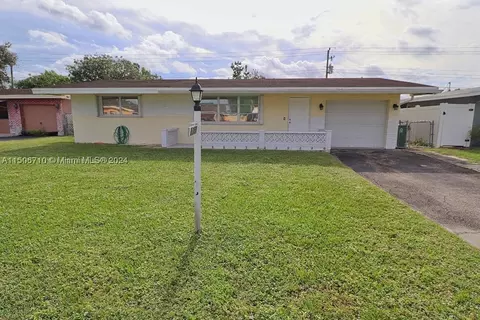8350 NW 11th St, Pembroke Pines, FL 33024