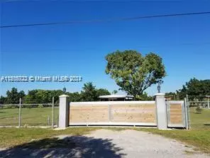 21060 SW 213 Ave Rd, Unincorporated Dade County, FL 33187
