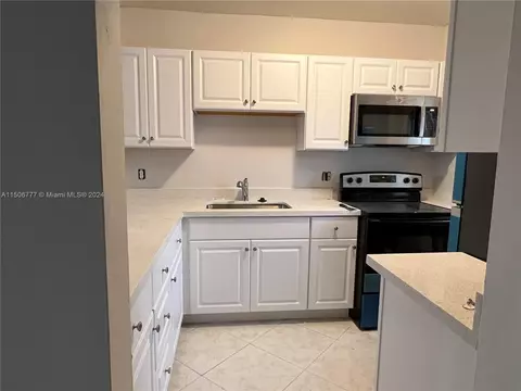 5800 Margate Blvd #322-3, Margate, FL 33063