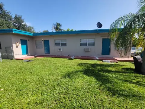 121 SW 5th Ct, Dania Beach, FL 33004