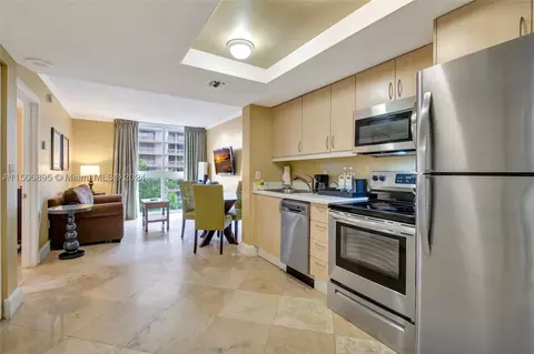 2951 S Bayshore Dr #815, Miami, FL 33133