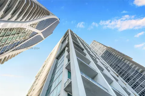1040 Biscayne Blvd #3205, Miami, FL 33132