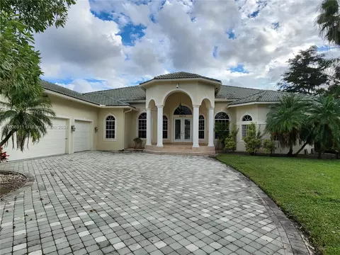 11630 NW 6th Pl, Plantation, FL 33325