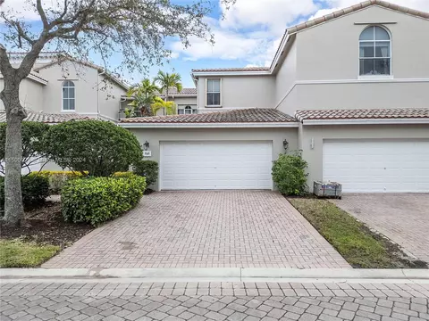 836 E Spinnaker Dr E #836, Hollywood, FL 33019