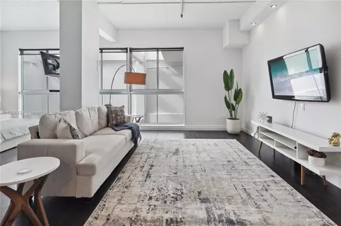 1560 Lenox Ave #206, Miami Beach, FL 33139