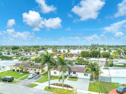 View/Area - 18100 NW 83rd Ave, Hialeah, FL 33015 photo 2 of 2