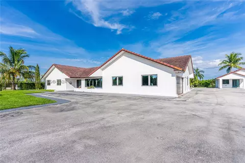 13355 SW 207th Ave, Miami, FL 33196