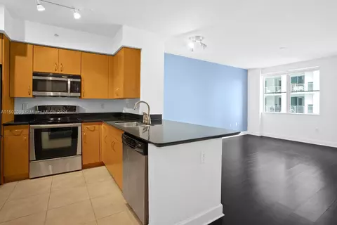 1830 Radius Dr #822, Hollywood, FL 33020