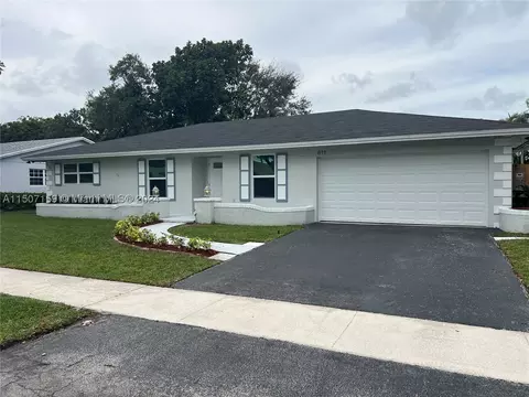 611 NW 76th Ter, Plantation, FL 33324