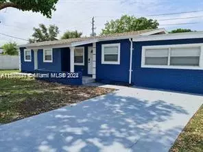 5851 SW 54th Ter, Davie, FL 33314