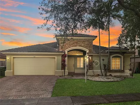 937 NE 35th Ave, Homestead, FL 33033