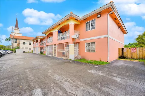 601 E 1st Ave #201, Hialeah, FL 33010