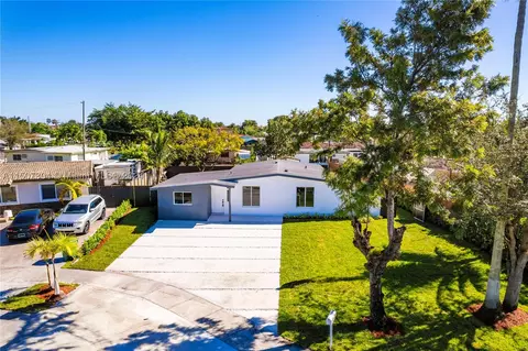18511 NW 84th Ave, Hialeah, FL 33015