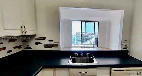 13499 Biscayne Blvd #1103, North Miami, FL 33181