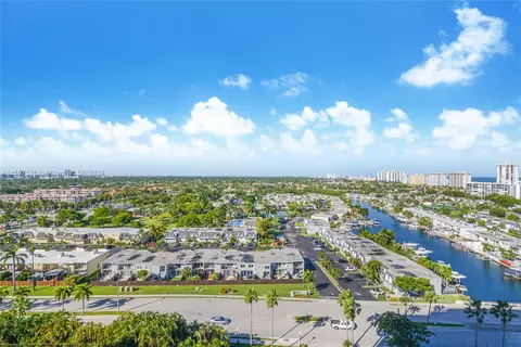 2500 Parkview Dr #1610, Hallandale Beach, FL 33009