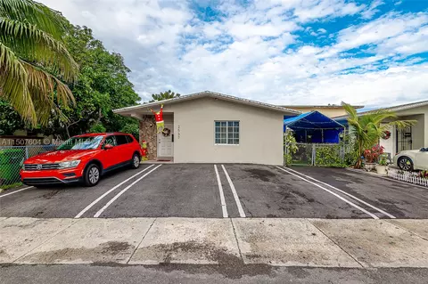 2535-2537 NW 9th St, Miami, FL 33125