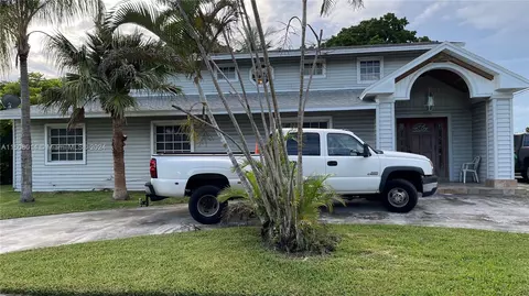 20130 Bel Aire Dr, Cutler Bay, FL 33189