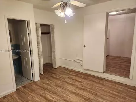964 SE 1st Pl, Hialeah, FL 33010 photo 7