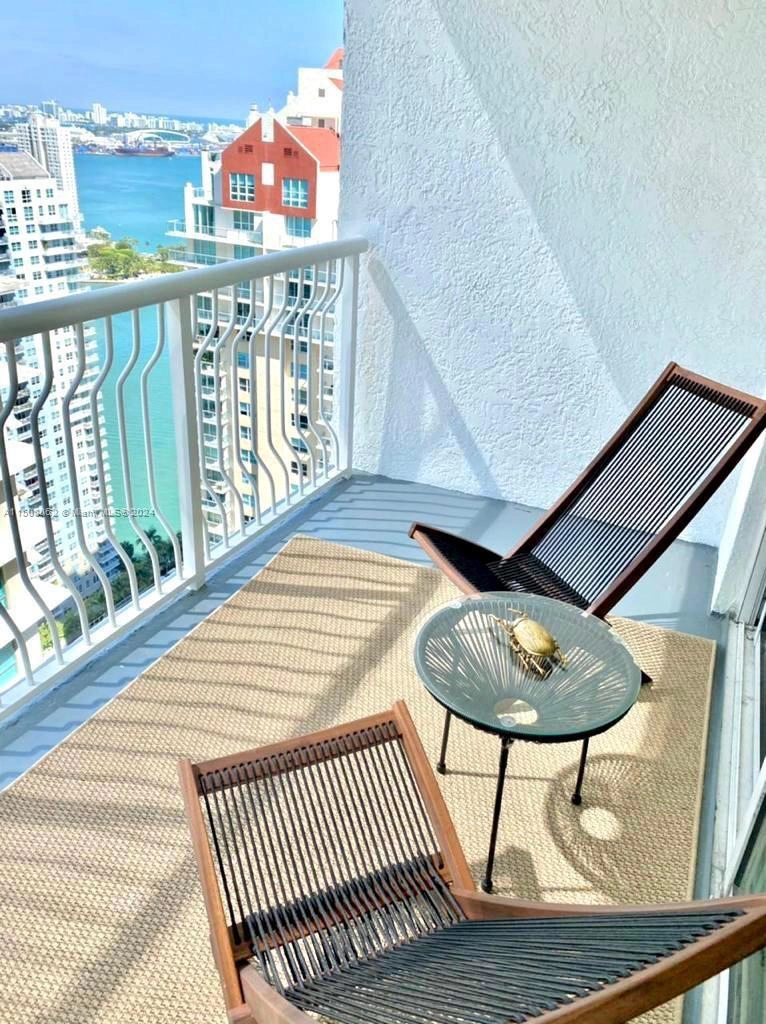 1200 Brickell Bay Dr Unit 4010  