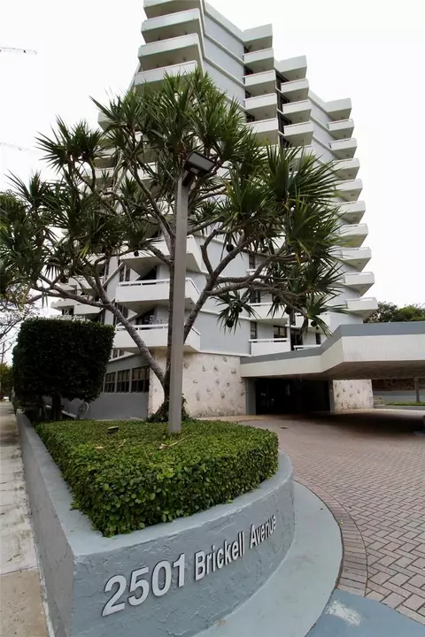Exterior - 2501 Brickell Ave #1008, Miami, FL 33129 photo 3 of 7