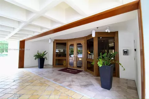 Exterior - 2501 Brickell Ave #1008, Miami, FL 33129 photo 7 of 7