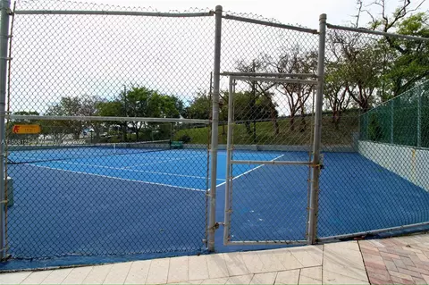Exterior - 2501 Brickell Ave #1008, Miami, FL 33129 photo 6 of 7