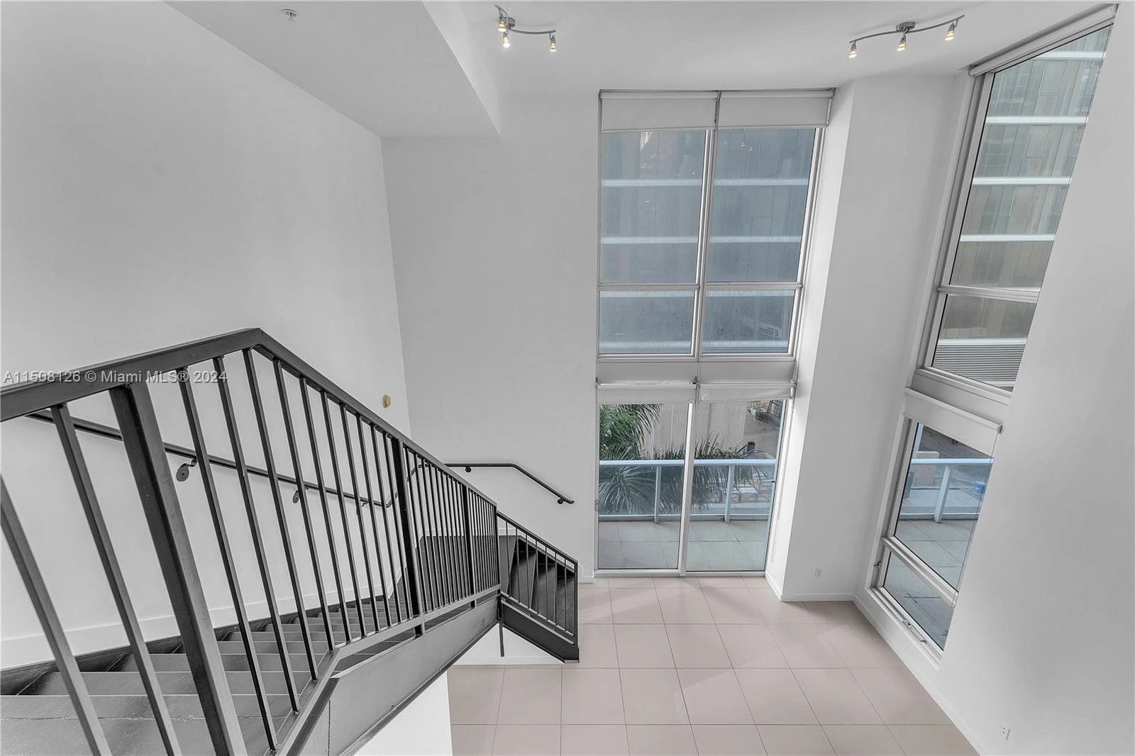 300 S Biscayne Blvd Unit L-402  