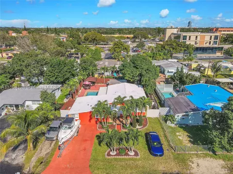Undisclosed, Hollywood, FL 33024