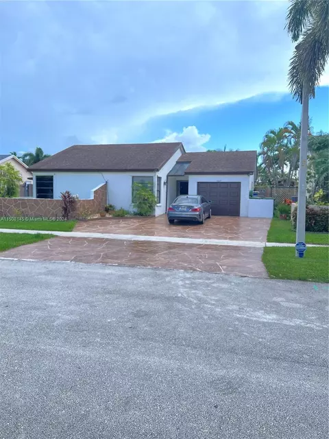 16663 Redwood Way, Weston, FL 33326