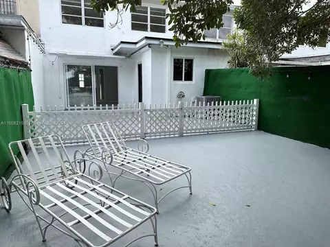 Exterior - 1705 W 68th St, Hialeah, FL 33014 photo 8 of 8